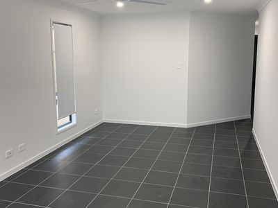 25 Eiger Street, Holmview