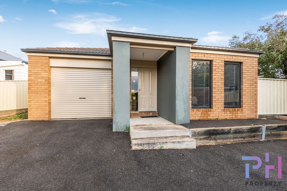 12A Leonard Avenue, Flora Hill