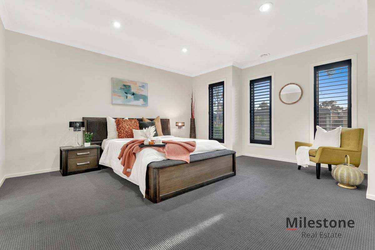 6 Galileo Way, Cranbourne West
