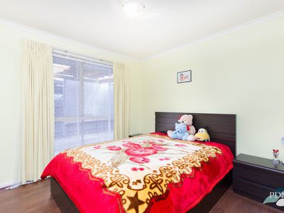 12 Kiora Street, Altona Meadows