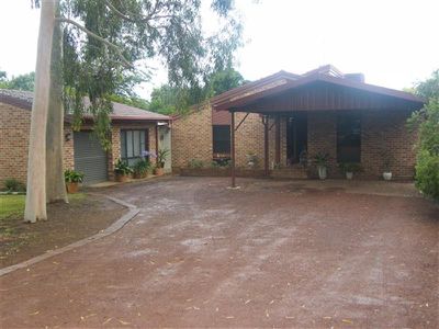 5 Elm Pl, Forbes