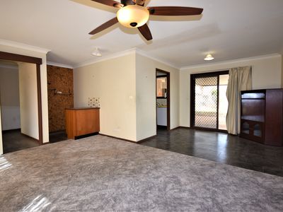 4 Sommerville Place, Dubbo