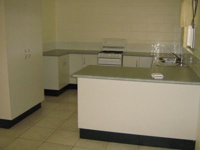 2 / 47 Helen, Cooktown