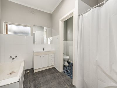 12 English Drive, Millicent