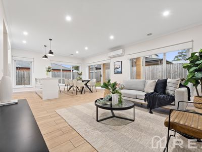 4 Yering Place, Officer