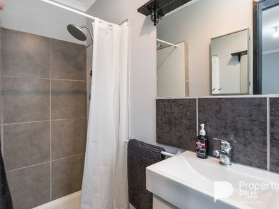 140 Gibbs Road, Majorca