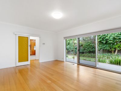 11 McGhee Street, Sale