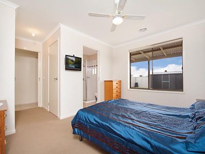 13 Tobin Crescent, Epsom