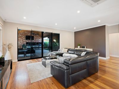 84 Broadway Boulevard, Piara Waters