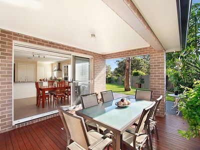 2 Lake View Ave, Brightwaters