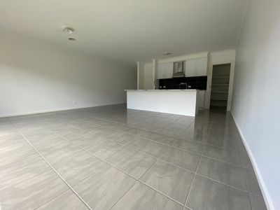 5 / 76 Purchas Street, Werribee