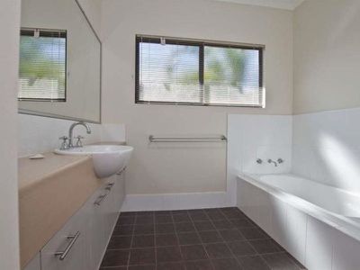 24 Argentea Avenue, Kununurra