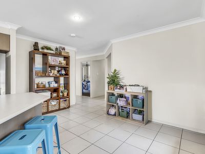 21 RONAYNE CIRCLE, One Mile