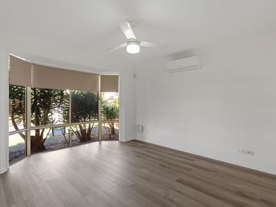 17 Shearwater Terrace, Springfield Lakes