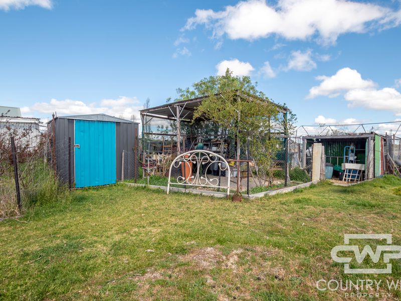 117 Moore Street, Emmaville