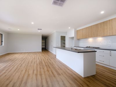 11 ZIEBELL CIRCUIT, Wodonga