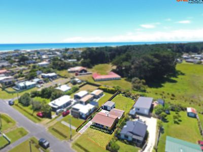 9 Dewe Terrace, Foxton Beach