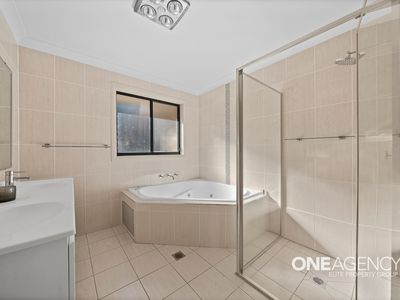 9 Lyrebird, Blackbutt