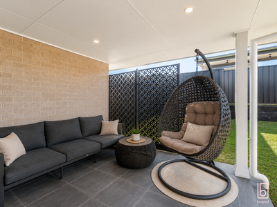 24 & 24A Bradman Drive, Woongarrah