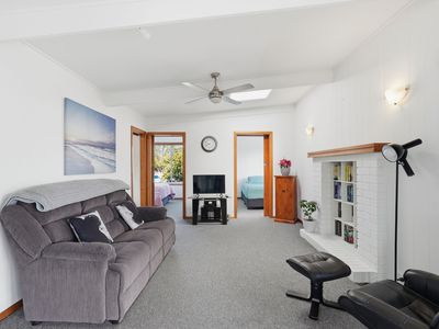 12 Jetty Road, Dodges Ferry