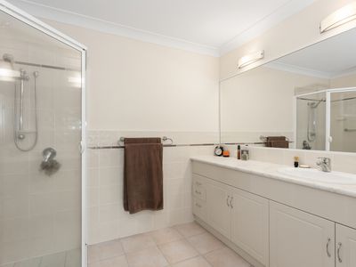 18 / 38 Caseys Road, Hope Island