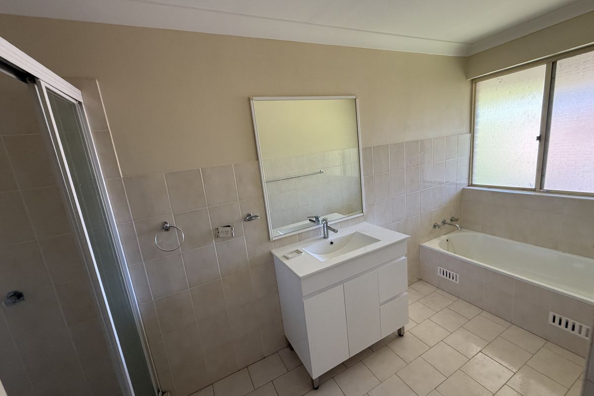 171b Kissing Point Road, Dundas