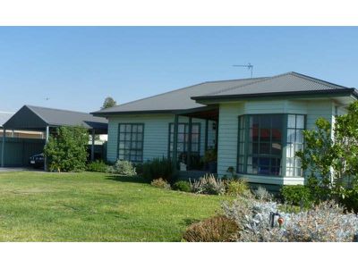 15 Paterson Street, Horsham
