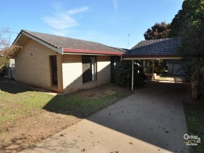 13 Brigalow Avenue, Dubbo