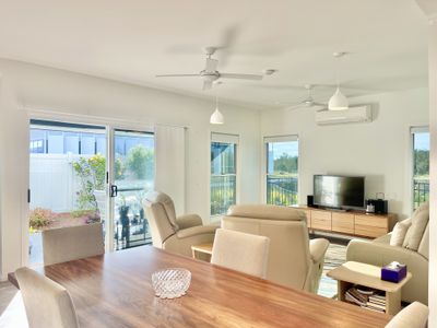 99  / 5 Serenity Drive, Eli Waters