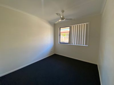 4 Magellan Circuit, Urraween