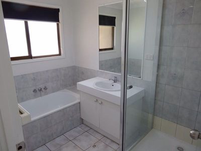 3 Salamander Place, Rochedale South