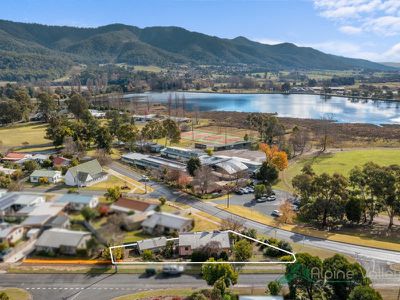 26 Lakeside Avenue, Mount Beauty