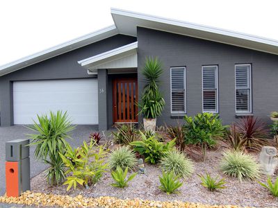 36 Amanda Crescent, Forster