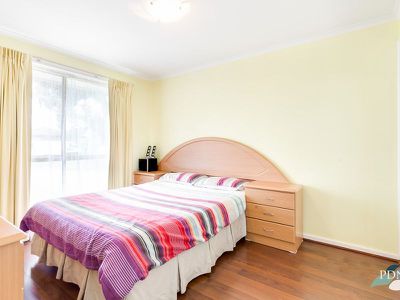 12 Kiora Street, Altona Meadows