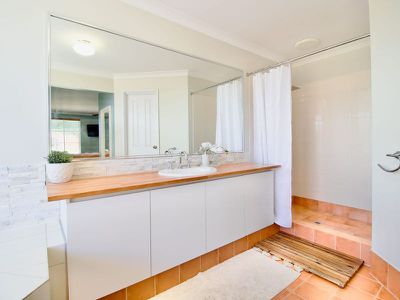 10 Waring Heights  , Baldivis