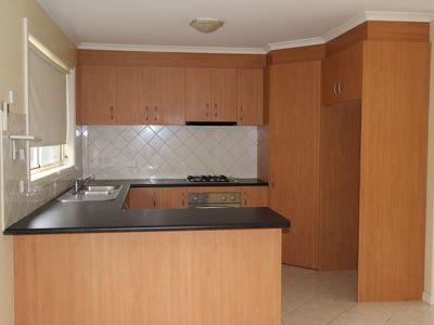 2 / 165 Goldsworthy Road, Corio