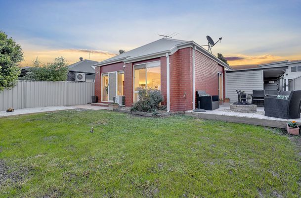 5  Burrora way , Craigieburn