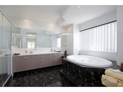 14 Malachite Avenue, Southern River