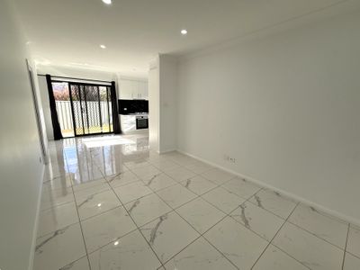 2 / 4 Capello Close, Griffith