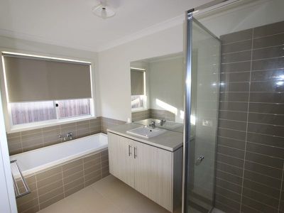 12 Coastal Drive, Armstrong Creek