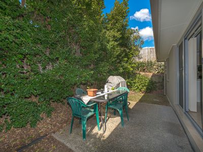 2 / 24 Faraday Crescent, Pacific Pines