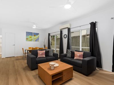 1 / 105 Sir Fred Schonell Drive, St Lucia