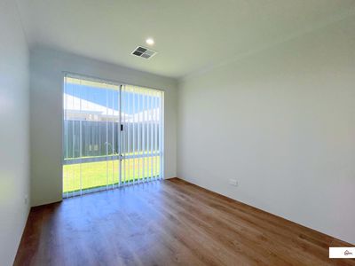 9 Capitola Way, Madora Bay