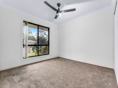 38 Portland Parade, Redland Bay