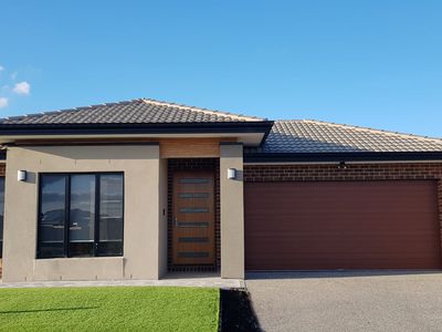 42 Callistemon Circuit, Lara