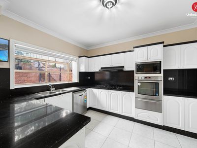 12 Earl Place, Cecil Hills