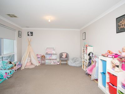 62 Salwood Loop, Banksia Grove