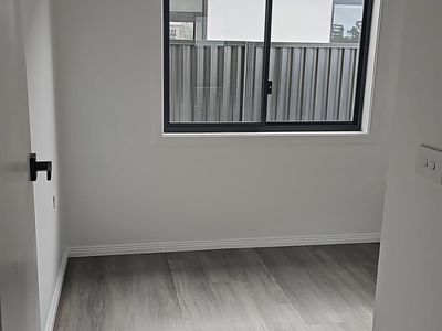 29a Parhelion St., Austral