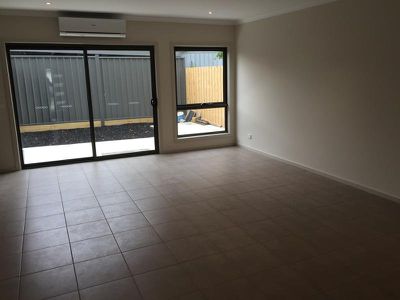24 Romsey Avenue, Sunshine North