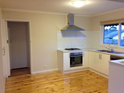 6 Walpole Avenue, Belmont